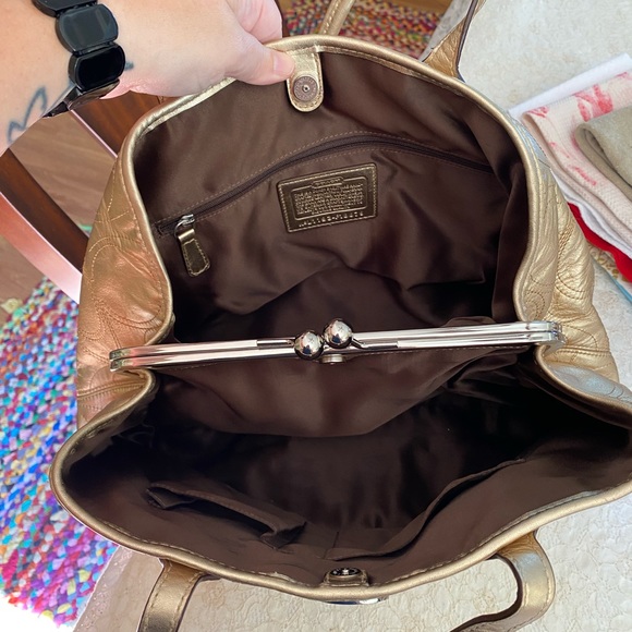 Y2K 3 piece Gold Coach Lot Purse - Wallet- Card Keychain - Picture 5 of 10